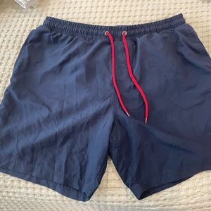 Club room size L men's swim trunks worn once